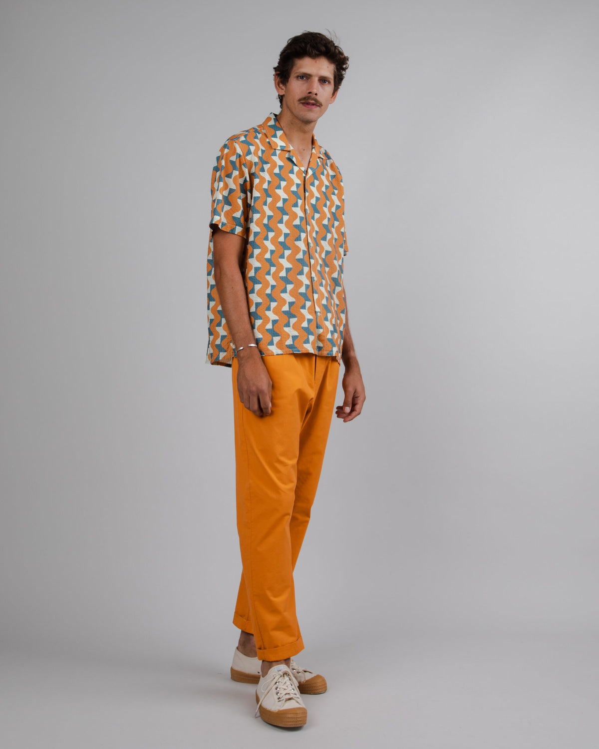 Big Tiles Aloha Ochre